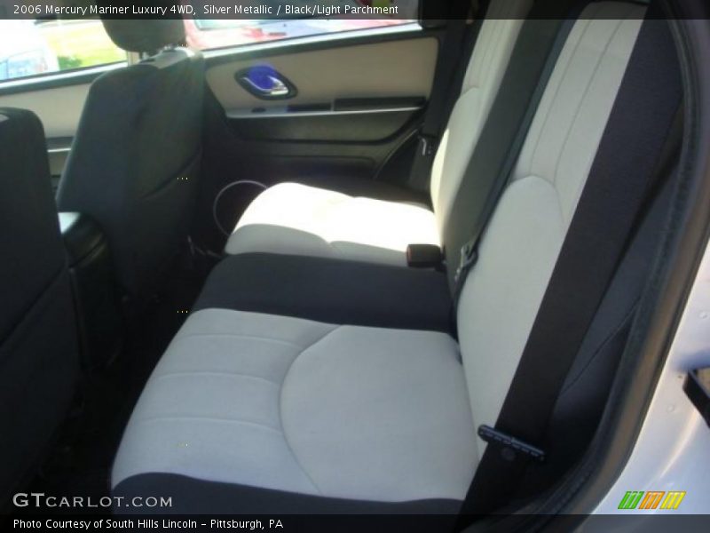 Silver Metallic / Black/Light Parchment 2006 Mercury Mariner Luxury 4WD