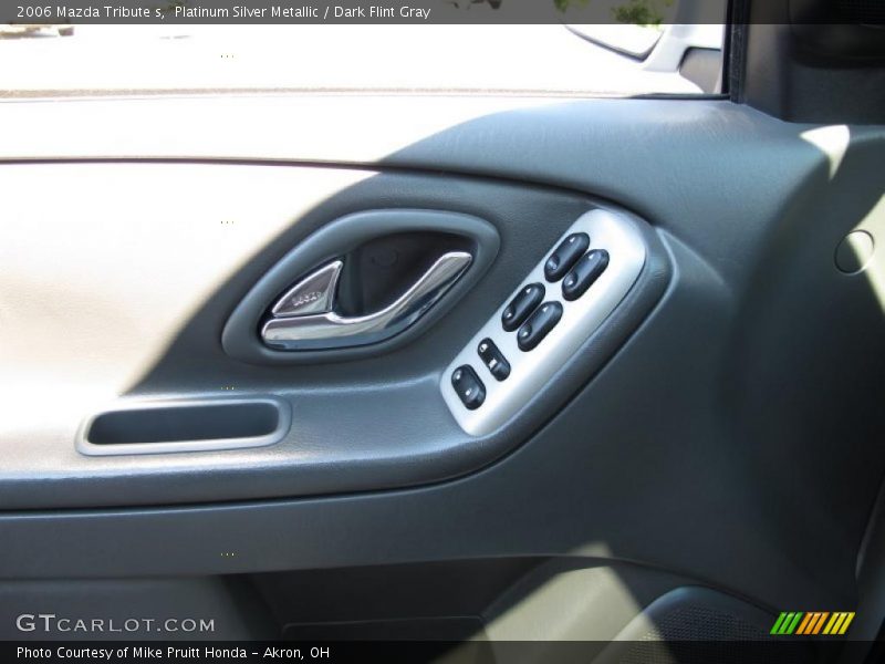 Platinum Silver Metallic / Dark Flint Gray 2006 Mazda Tribute s