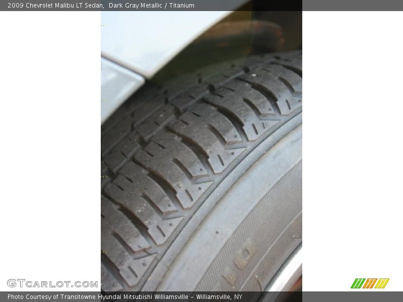 Dark Gray Metallic / Titanium 2009 Chevrolet Malibu LT Sedan