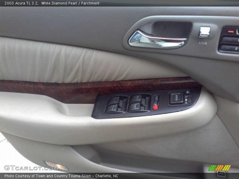 White Diamond Pearl / Parchment 2003 Acura TL 3.2