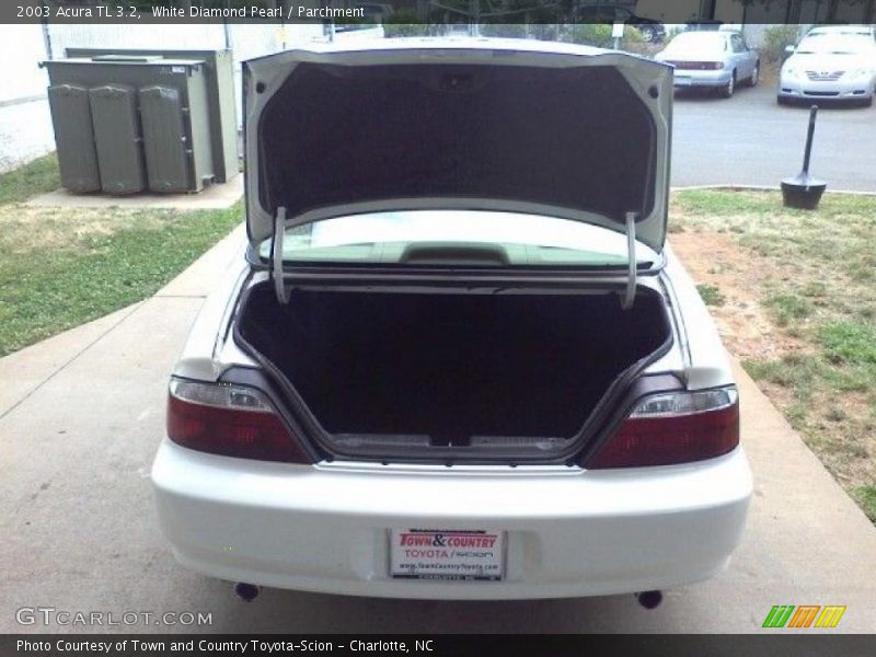 White Diamond Pearl / Parchment 2003 Acura TL 3.2