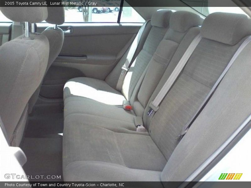 Lunar Mist Metallic / Gray 2005 Toyota Camry LE