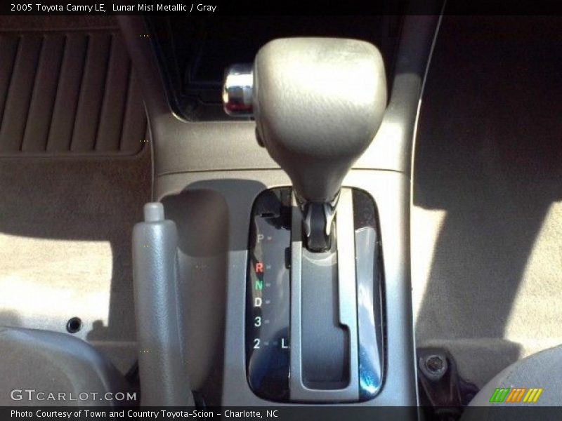 Lunar Mist Metallic / Gray 2005 Toyota Camry LE