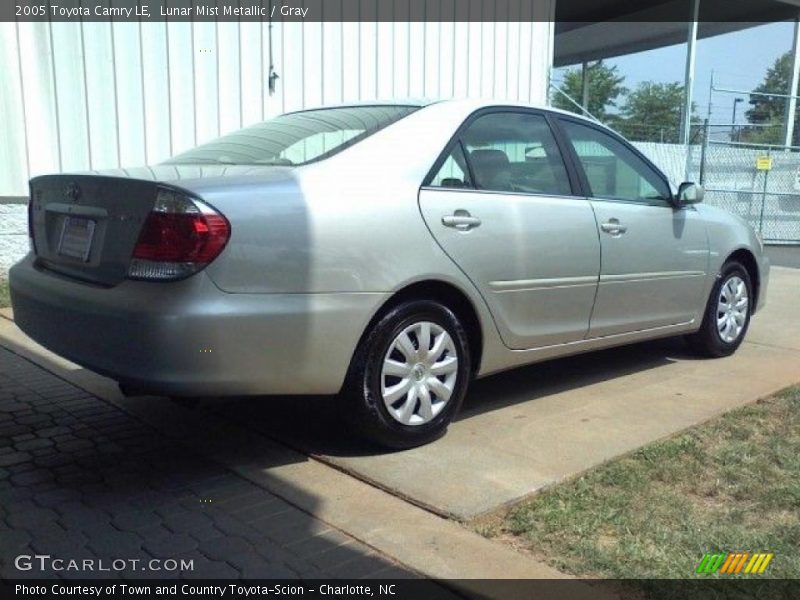 Lunar Mist Metallic / Gray 2005 Toyota Camry LE