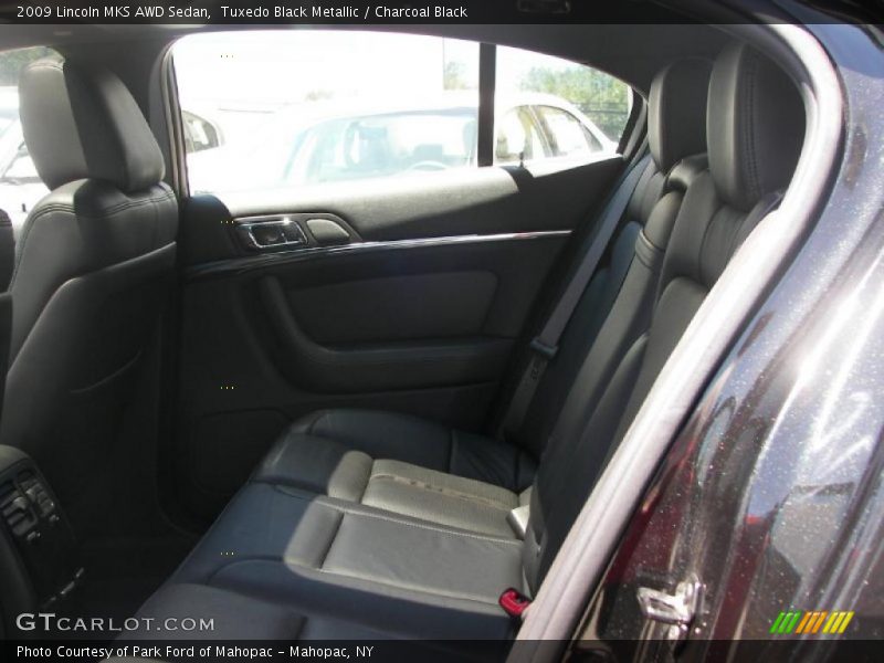 Tuxedo Black Metallic / Charcoal Black 2009 Lincoln MKS AWD Sedan