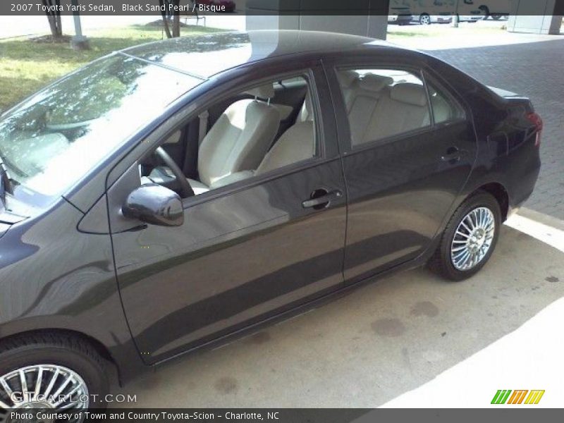 Black Sand Pearl / Bisque 2007 Toyota Yaris Sedan