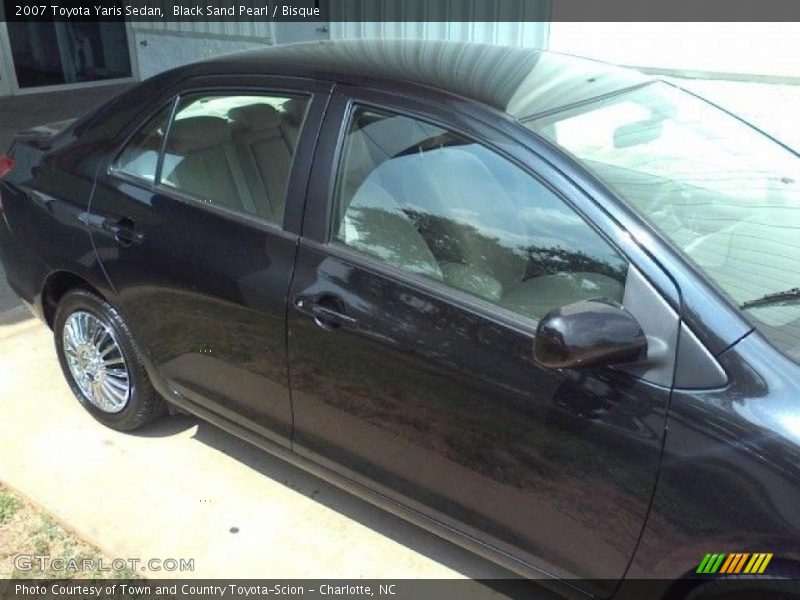 Black Sand Pearl / Bisque 2007 Toyota Yaris Sedan