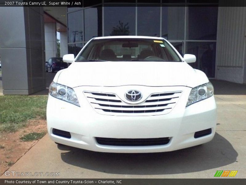 Super White / Ash 2007 Toyota Camry LE