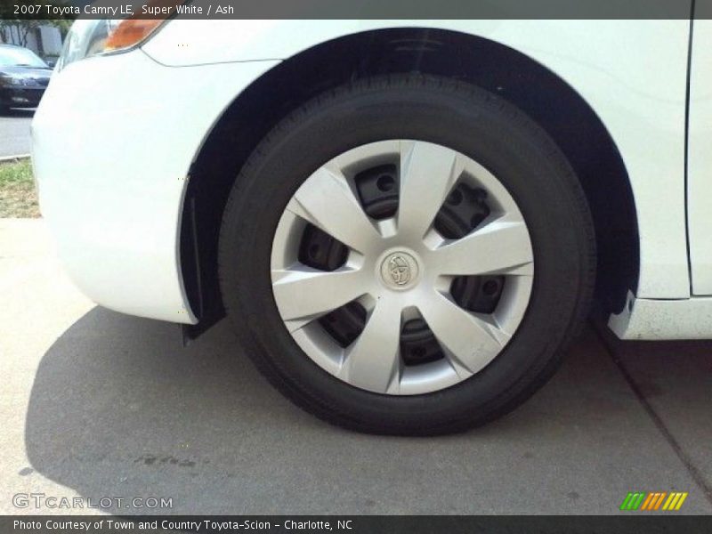 Super White / Ash 2007 Toyota Camry LE