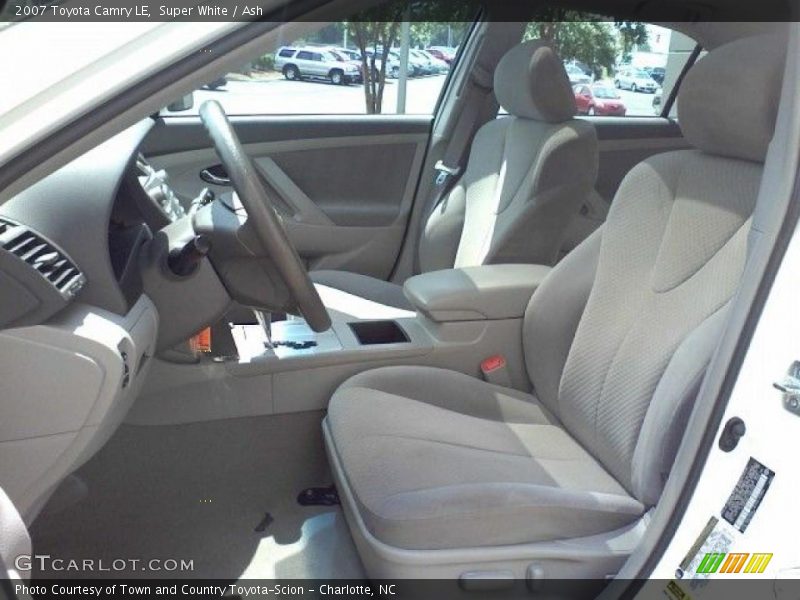 Super White / Ash 2007 Toyota Camry LE