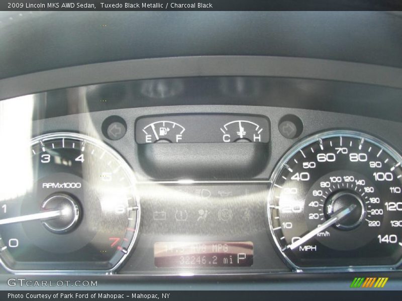 Tuxedo Black Metallic / Charcoal Black 2009 Lincoln MKS AWD Sedan