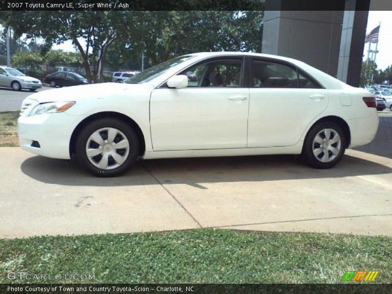 Super White / Ash 2007 Toyota Camry LE