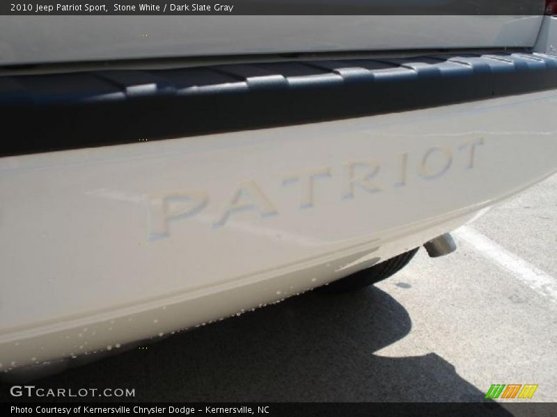 Stone White / Dark Slate Gray 2010 Jeep Patriot Sport