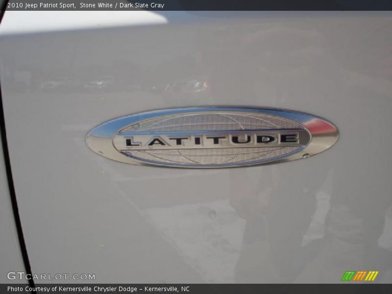 Stone White / Dark Slate Gray 2010 Jeep Patriot Sport