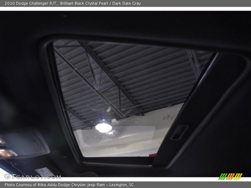 Brilliant Black Crystal Pearl / Dark Slate Gray 2010 Dodge Challenger R/T