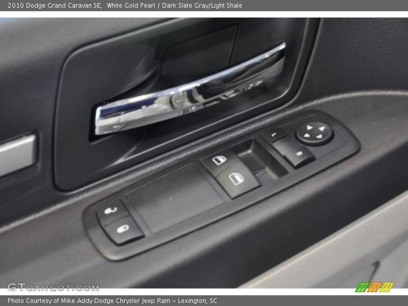White Gold Pearl / Dark Slate Gray/Light Shale 2010 Dodge Grand Caravan SE