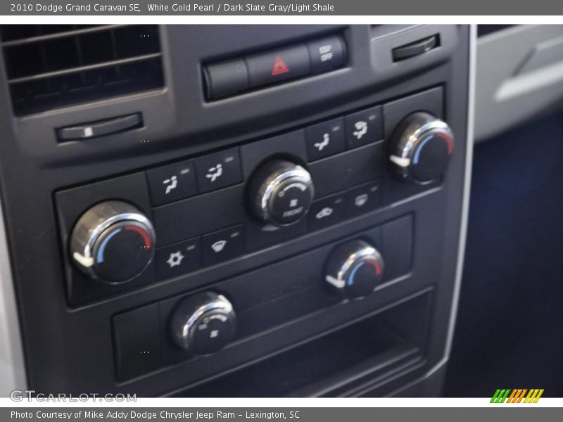White Gold Pearl / Dark Slate Gray/Light Shale 2010 Dodge Grand Caravan SE