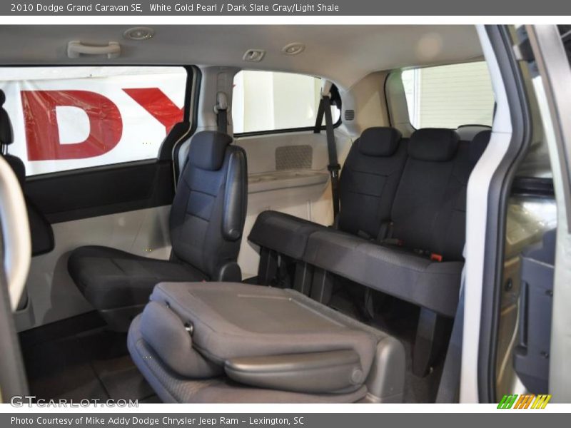 White Gold Pearl / Dark Slate Gray/Light Shale 2010 Dodge Grand Caravan SE
