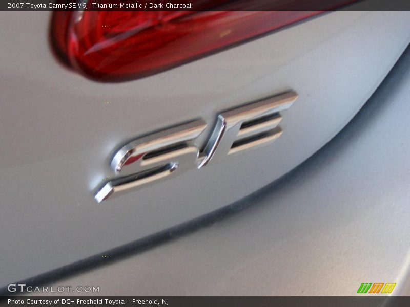 Titanium Metallic / Dark Charcoal 2007 Toyota Camry SE V6