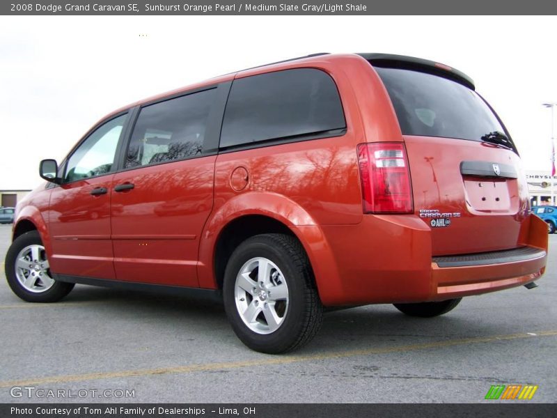 Sunburst Orange Pearl / Medium Slate Gray/Light Shale 2008 Dodge Grand Caravan SE