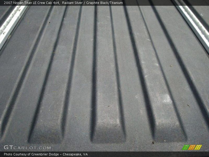 Radiant Silver / Graphite Black/Titanium 2007 Nissan Titan LE Crew Cab 4x4