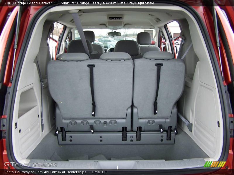 Sunburst Orange Pearl / Medium Slate Gray/Light Shale 2008 Dodge Grand Caravan SE