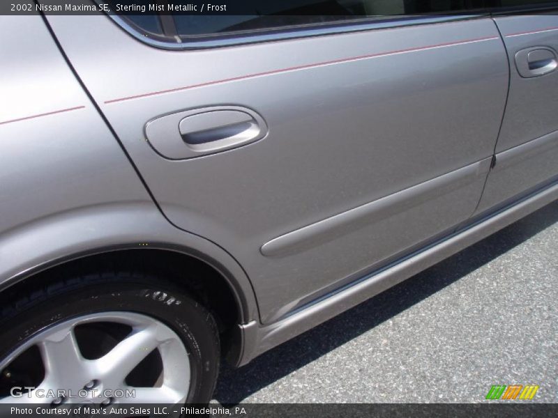Sterling Mist Metallic / Frost 2002 Nissan Maxima SE