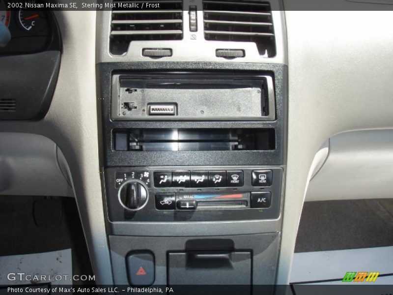 Sterling Mist Metallic / Frost 2002 Nissan Maxima SE