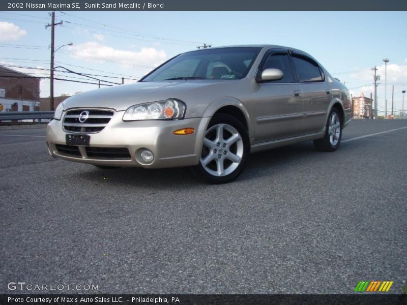 Sunlit Sand Metallic / Blond 2002 Nissan Maxima SE