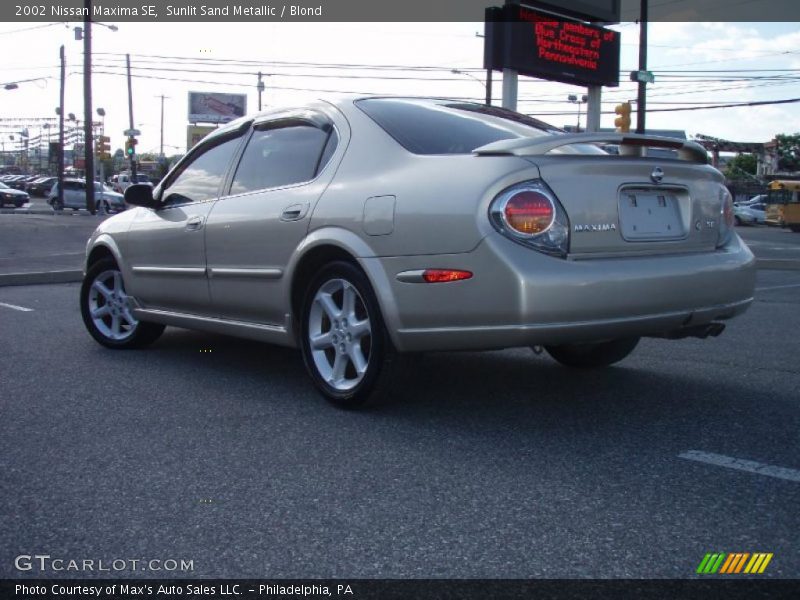 Sunlit Sand Metallic / Blond 2002 Nissan Maxima SE