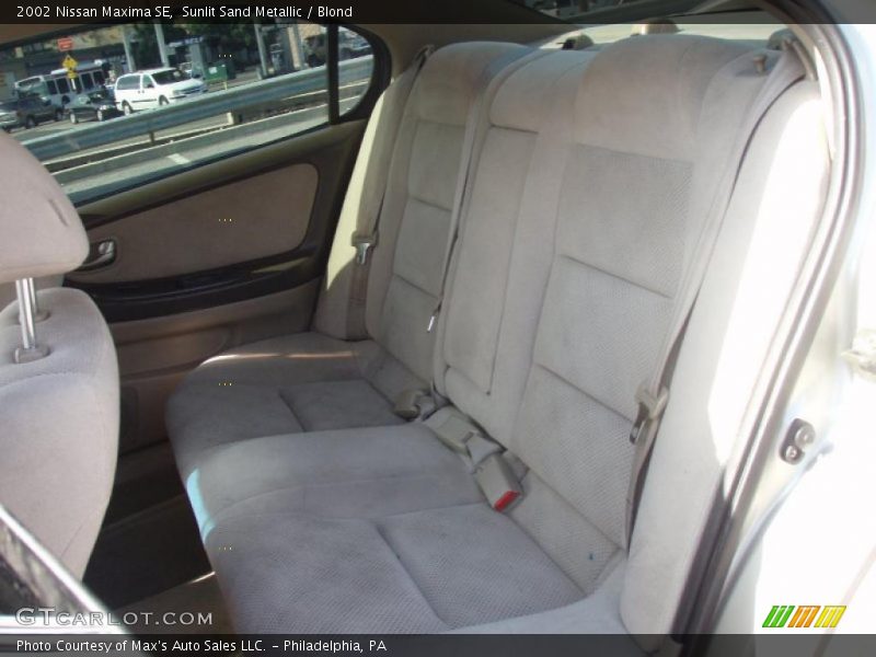 Sunlit Sand Metallic / Blond 2002 Nissan Maxima SE