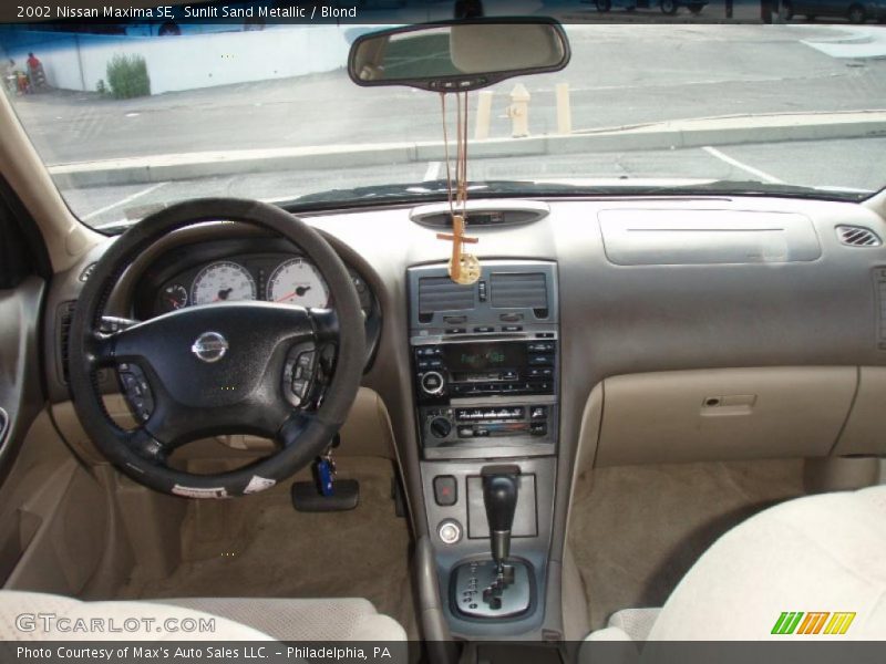 Sunlit Sand Metallic / Blond 2002 Nissan Maxima SE