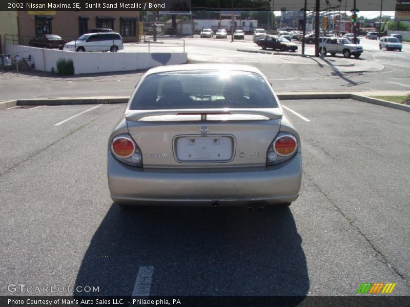Sunlit Sand Metallic / Blond 2002 Nissan Maxima SE