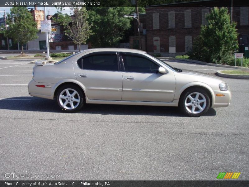 Sunlit Sand Metallic / Blond 2002 Nissan Maxima SE