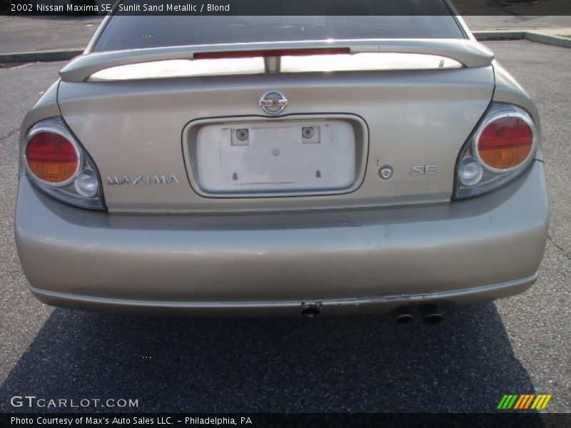 Sunlit Sand Metallic / Blond 2002 Nissan Maxima SE