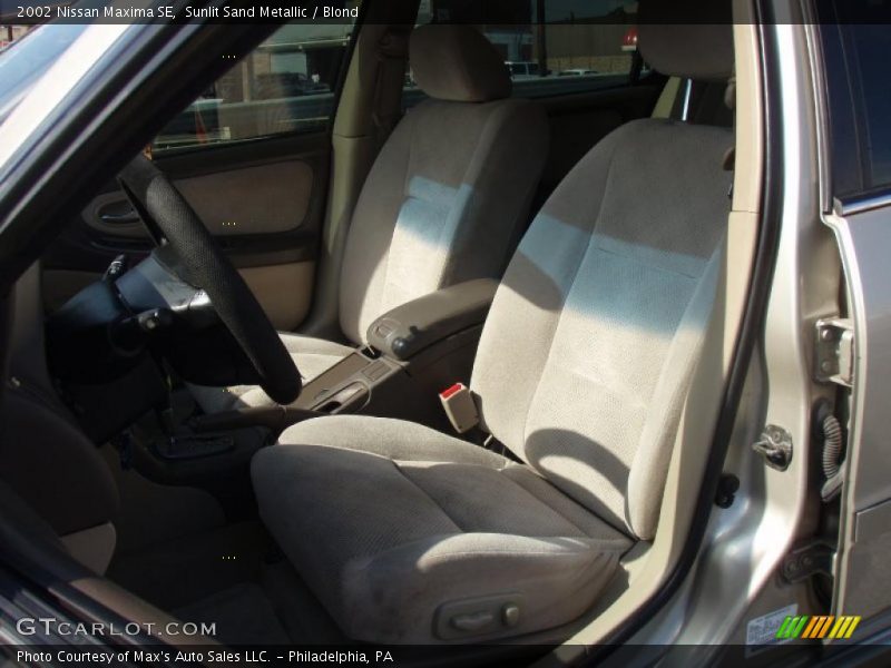 Sunlit Sand Metallic / Blond 2002 Nissan Maxima SE