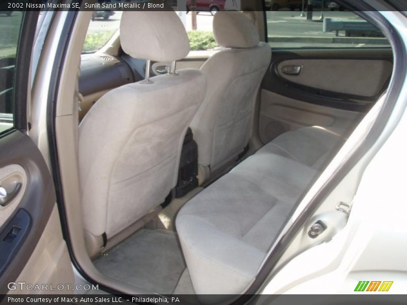 Sunlit Sand Metallic / Blond 2002 Nissan Maxima SE