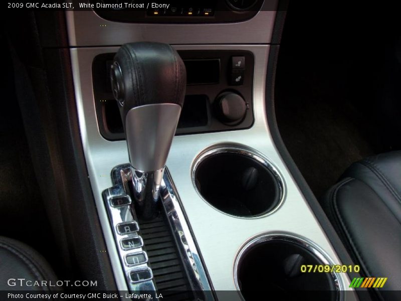 White Diamond Tricoat / Ebony 2009 GMC Acadia SLT