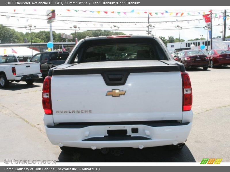 Summit White / Dark Titanium/Light Titanium 2007 Chevrolet Avalanche LT 4WD