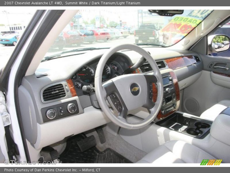 Summit White / Dark Titanium/Light Titanium 2007 Chevrolet Avalanche LT 4WD