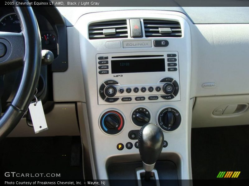 Black / Light Gray 2005 Chevrolet Equinox LT AWD