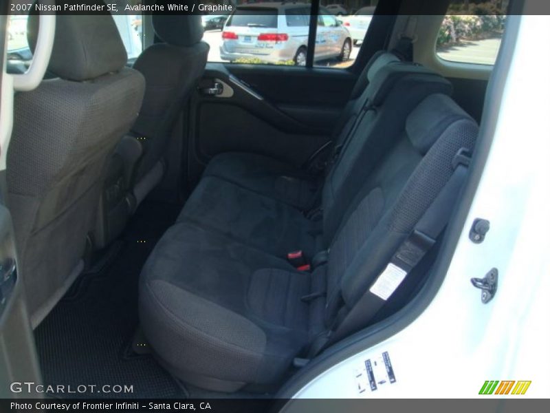 Avalanche White / Graphite 2007 Nissan Pathfinder SE