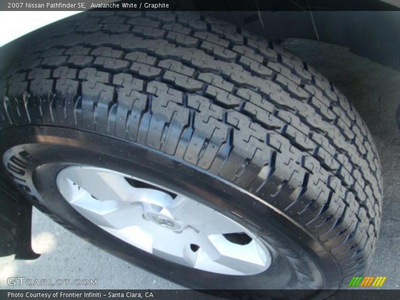 Avalanche White / Graphite 2007 Nissan Pathfinder SE