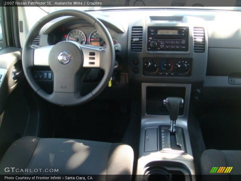 Avalanche White / Graphite 2007 Nissan Pathfinder SE