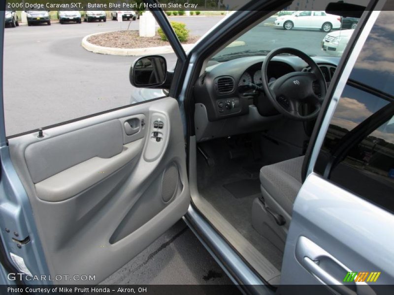 Butane Blue Pearl / Medium Slate Gray 2006 Dodge Caravan SXT