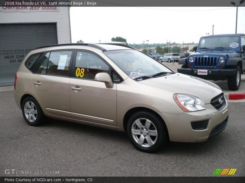 Light Almond Beige / Beige 2008 Kia Rondo LX V6