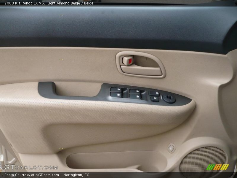 Light Almond Beige / Beige 2008 Kia Rondo LX V6