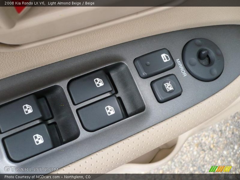 Light Almond Beige / Beige 2008 Kia Rondo LX V6