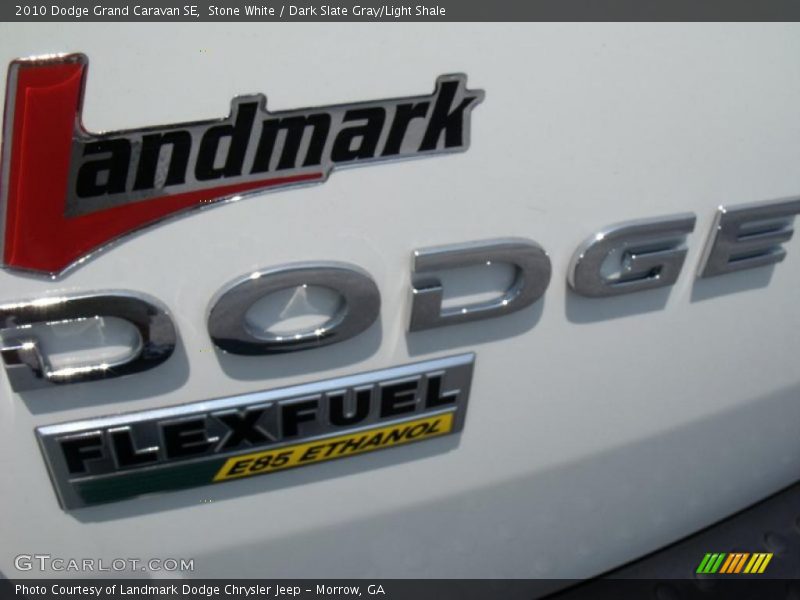 Stone White / Dark Slate Gray/Light Shale 2010 Dodge Grand Caravan SE