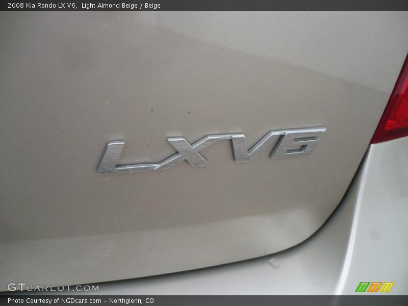 Light Almond Beige / Beige 2008 Kia Rondo LX V6